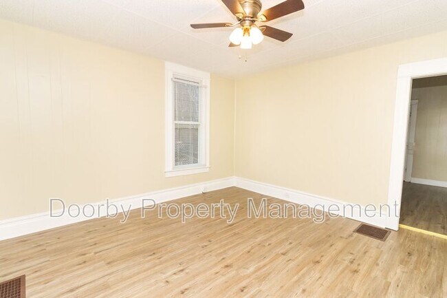 2612 E 19th St in Chattanooga, TN - Foto de edificio - Building Photo