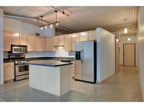 720 N 4th St in Minneapolis, MN - Foto de edificio - Building Photo