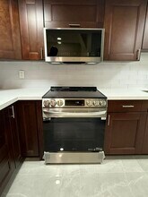 2336 NW 35th St in Miami, FL - Building Photo - Building Photo