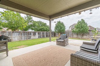 640 Nett in New Braunfels, TX - Building Photo - Building Photo
