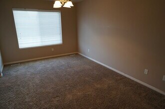 944 Longleaf Dr in North Salt Lake, UT - Building Photo - Building Photo