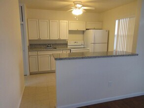 1238 17th Ave N in Lake Worth Beach, FL - Building Photo - Building Photo