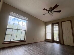 6108 Abrams Rd, Unit 620 in Dallas, TX - Building Photo - Building Photo