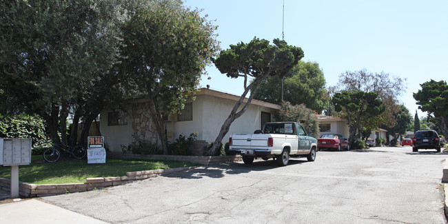 1414-1418 Highland Ave in Duarte, CA - Building Photo - Building Photo