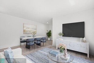 45 NE 24th St in Wilton Manors, FL - Building Photo