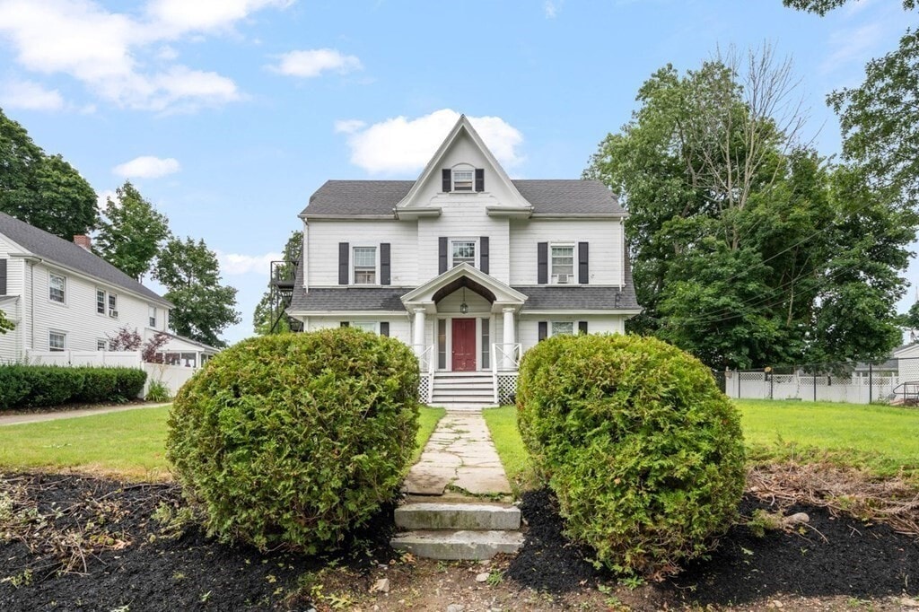 13 Blanchard Rd in Weymouth, MA - Building Photo
