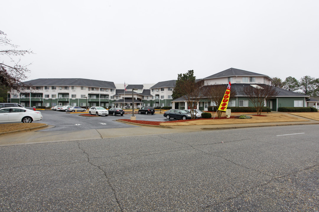 Eastdale Estates in Montgomery, AL - Building Photo