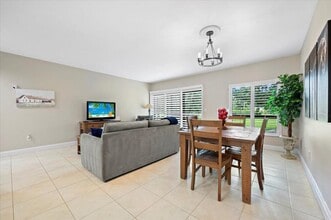 13334 Polo Club Rd in Wellington, FL - Building Photo - Building Photo