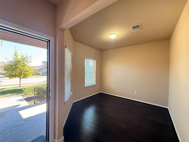 11312 Bachman Dr in Austin, TX - Foto de edificio - Building Photo