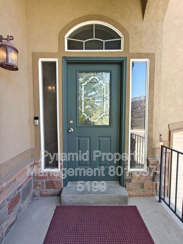 2896 E Lookout Dr in Eagle Mountain, UT - Building Photo - Building Photo