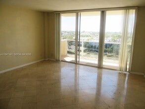 2800 N Flagler Dr in West Palm Beach, FL - Building Photo - Building Photo