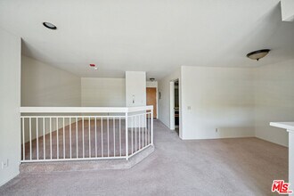 1519 N Martel Ave in Los Angeles, CA - Building Photo - Building Photo