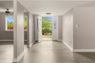 6724 N 58th Pl in Paradise Valley, AZ - Building Photo - Building Photo