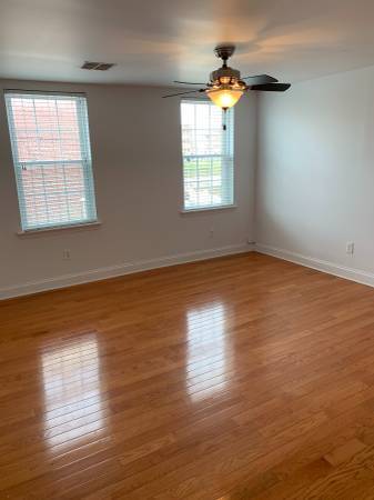 1203 S 4th St, Unit 2 in Philadelphia, PA - Building Photo - Building Photo