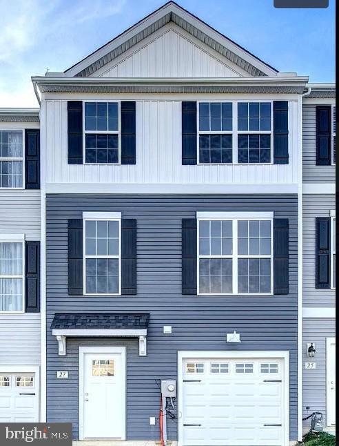 519 Abigail Ave in Waynesboro, PA - Building Photo