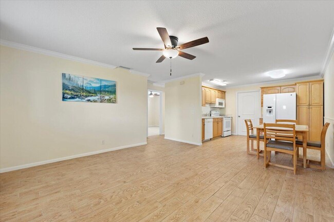 260 Jennings Ave in Greenacres, FL - Building Photo - Building Photo
