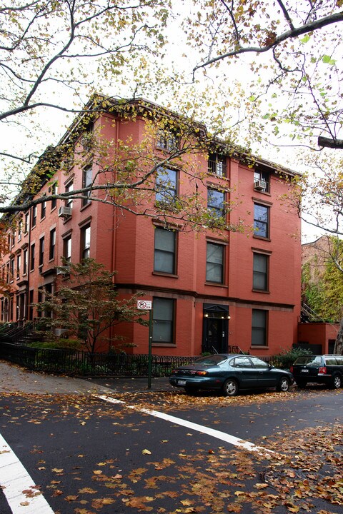 108 Joralemon St in Brooklyn, NY - Building Photo