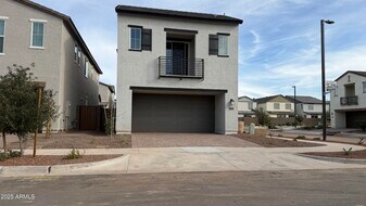 26327 N 24th Gln in Phoenix, AZ - Building Photo