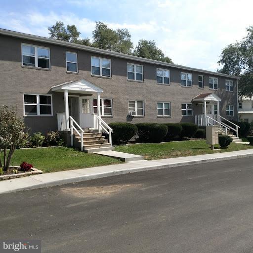 property at 1704 Roberts St