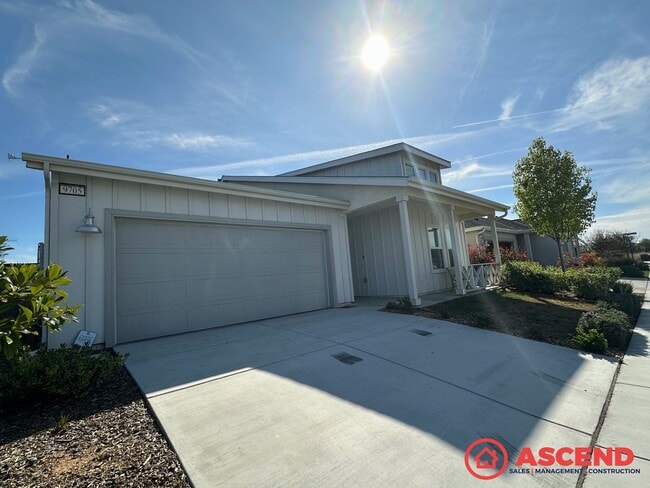 9705 Cotton Creek Dr in Shafter, CA - Building Photo - Building Photo
