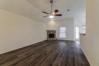 504 Meadow Ln in Forney, TX - Building Photo - Building Photo