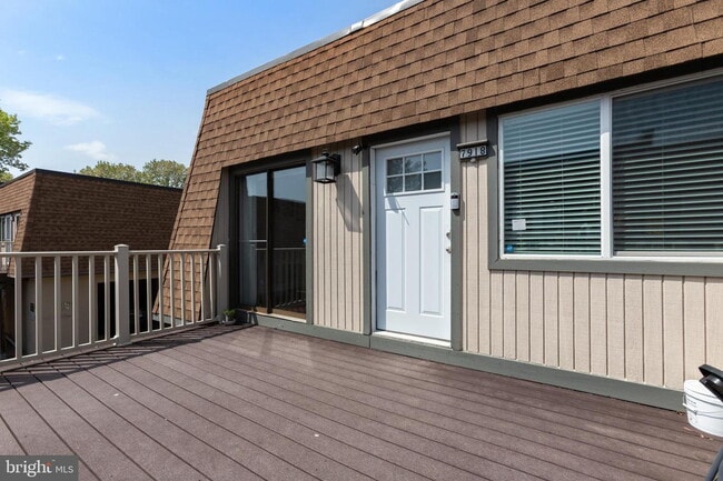 7918E Casa Grande Pl in Alexandria, VA - Building Photo - Building Photo