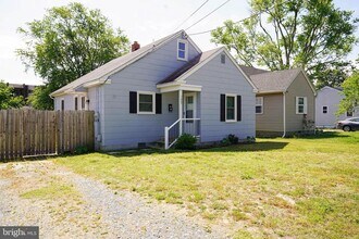 1007 Spring Ave in Salisbury, MD - Foto de edificio - Building Photo