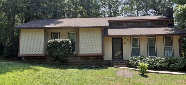 property at 525 N Royal Tower Dr