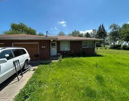 4506 Boll Ln in Champaign, IL - Building Photo