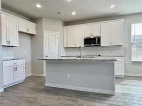 910 Rosebud Trl in Ferris, TX - Building Photo - Building Photo