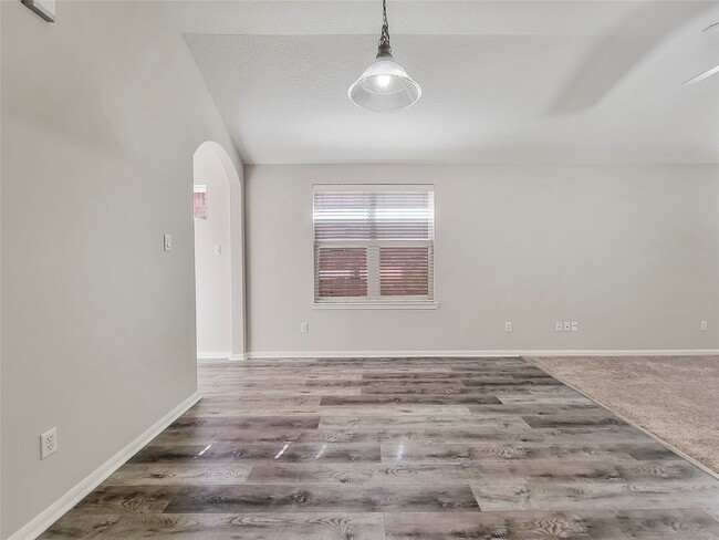 18707 Scented Candle Way