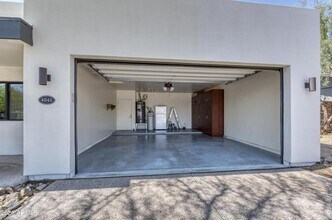 4042 E Saint Joseph Way in Phoenix, AZ - Building Photo - Building Photo