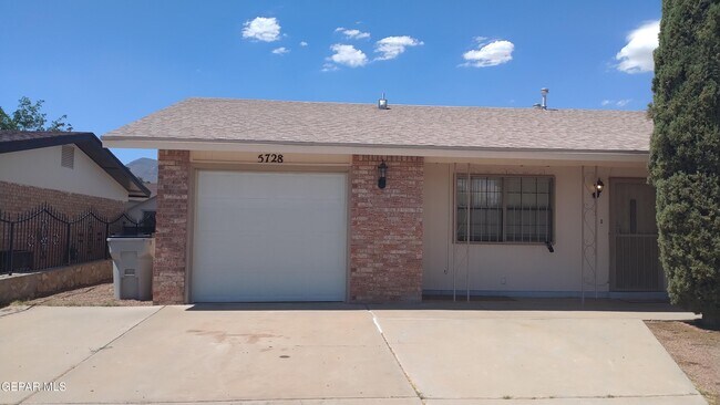 5728 Dalhart Dr in El Paso, TX - Building Photo - Building Photo