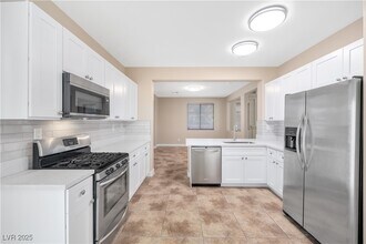 5443 Wheatberry Ct in North Las Vegas, NV - Building Photo - Building Photo