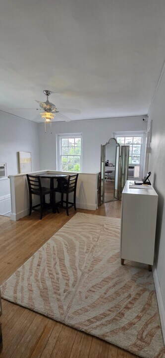 124 NW Broad St, Unit #2 in Southern Pines, NC - Foto de edificio