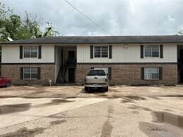 405 Oak St in Brazoria, TX - Building Photo