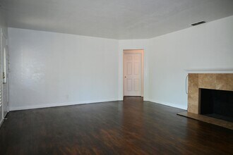 1943 W Sonoma Ave in Stockton, CA - Building Photo - Building Photo