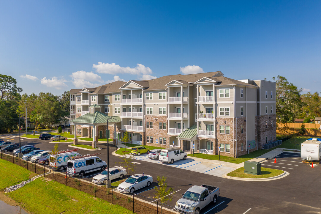 Brownsville Manor Senior in Pensacola, FL - Building Photo