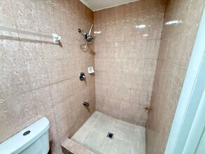 1345 NW 55th St in Miami, FL - Building Photo - Building Photo