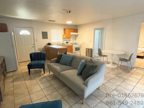 2814 16th St in Bakersfield, CA - Building Photo - Building Photo