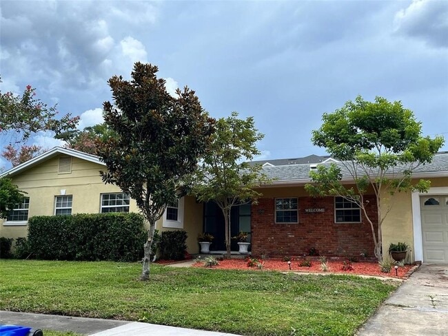 property at 1511 Leeway Ave