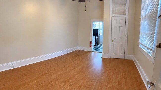 property at 7114 Freret St
