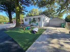 1230 NW 70th St in Miami, FL - Building Photo