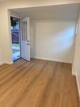 1634 1/2 N Serrano Ave in Los Angeles, CA - Building Photo - Building Photo