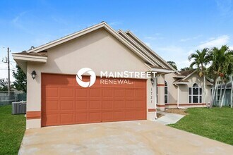 1721 SW Whipple Ave in Port St. Lucie, FL - Building Photo - Building Photo