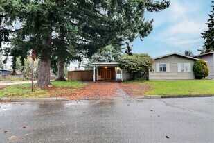 26804 17th Pl S in Des Moines, WA - Building Photo