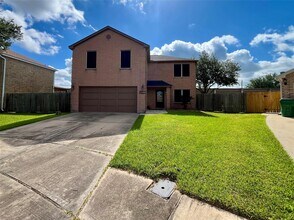 5517 Rio Sabinas St in Rosharon, TX - Building Photo - Building Photo