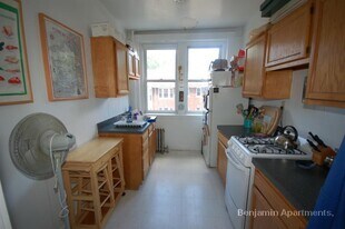 1842 Commonwealth Ave, Unit 16 in Boston, MA - Building Photo