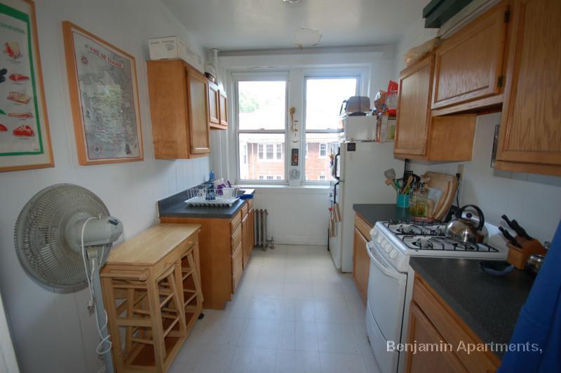 1842 Commonwealth Ave, Unit 16 in Boston, MA - Building Photo