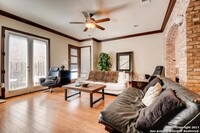 1202 S Flores St, Unit 12525 Glenhurst Avenue 207 in San Antonio, TX - Building Photo - Building Photo